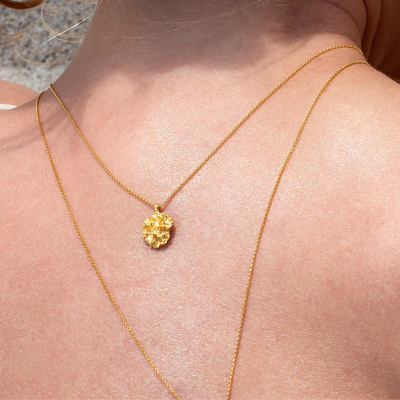 Persille halskæde med vedhæng 18 karat guld, justerbar kæde