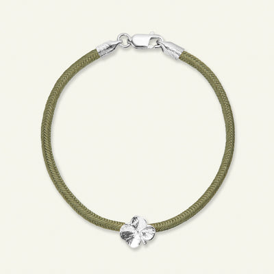 Firkløver silkearmbånd oliven, sølv