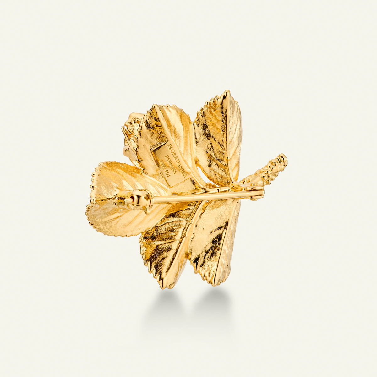 Rosenblad broche, forgyldt