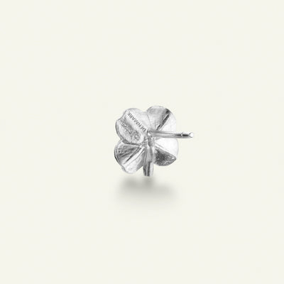 Firkløver medium ørestikkere sølv